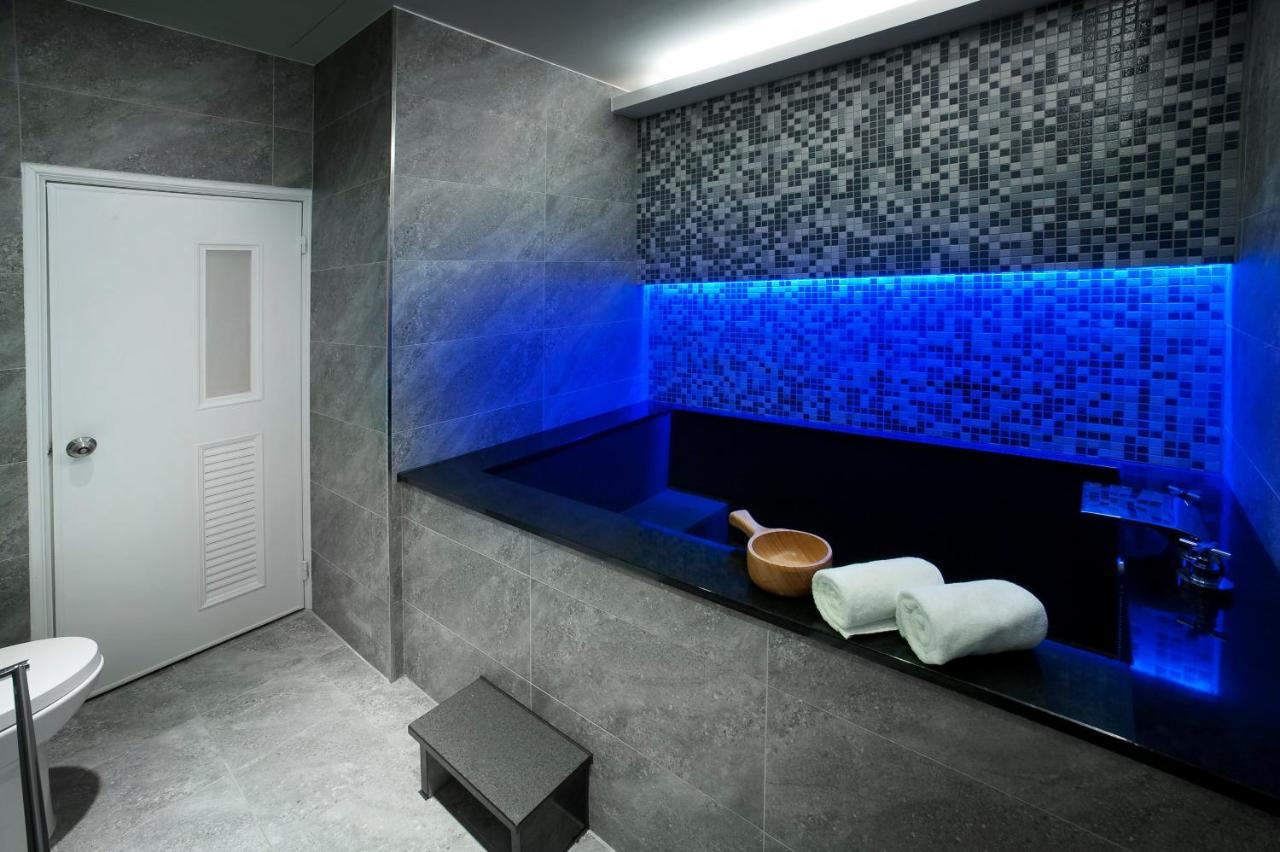Two Fukun Hotel Jiaoxi Εξωτερικό φωτογραφία